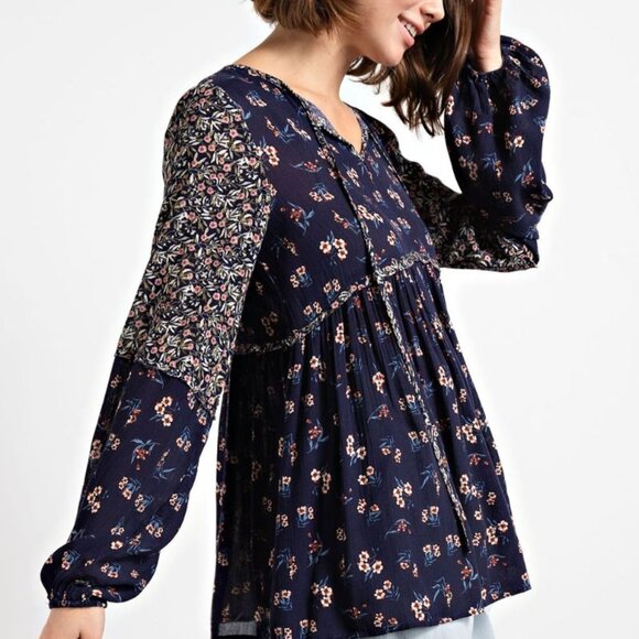32. EASEL BLUE FLORAL PRINTED BABYDOLL TUNIC - Picture 3 of 4